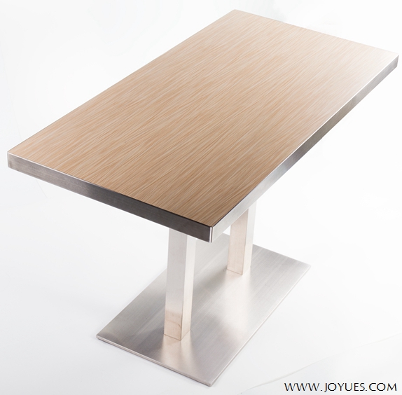 dinning table wooden