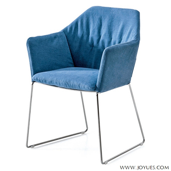 simple design fabric restaurant dining chair with steel legs