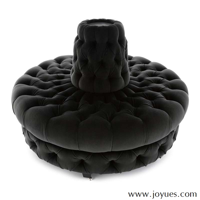 Button-tufted round booth sofa
